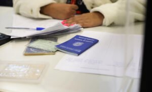 Mutirão de empregos em Curitiba oferta 1.500 vagas nesta quinta-feira