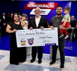 Caminhoneiro de Paranaguá recebe prêmio de R$ 500 mil do Condor Premia
